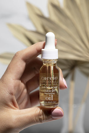Cuccio Naturale Revitalizing Cuticle Oil - Vanilla Bean And Sugar - 0.5 Oz