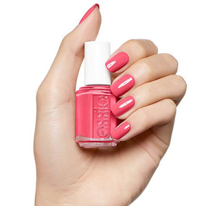 ESSIE CUTE AS A BUTTON 686
