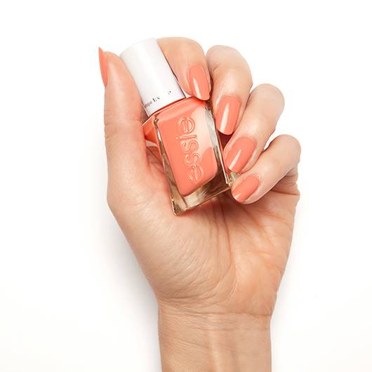 ESSIE GEL COUTURE ON THE LIST 210